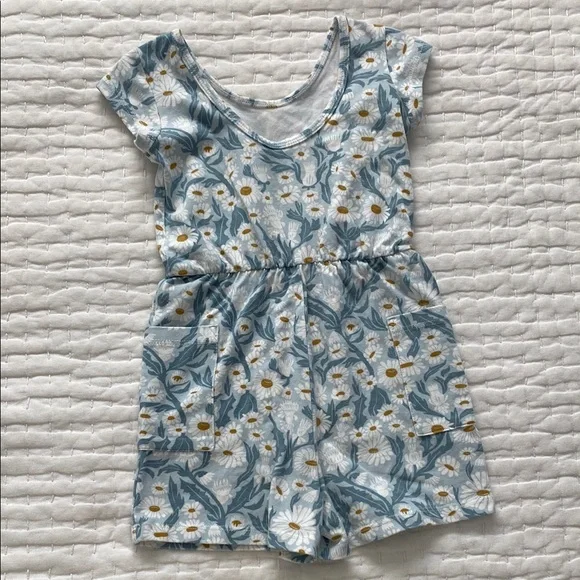 Alice+Ames Blue and White Floral Romper - Picture 3 of 4